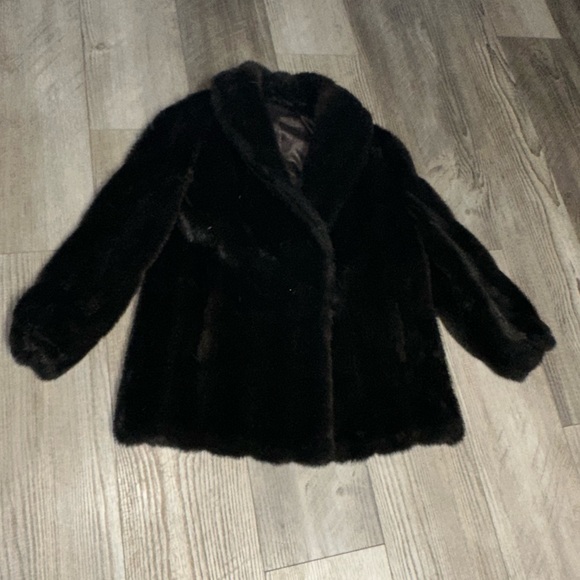 Vintage beautiful Hillmoor of New York USA made faux fur mink coat jacket - Picture 10 of 16